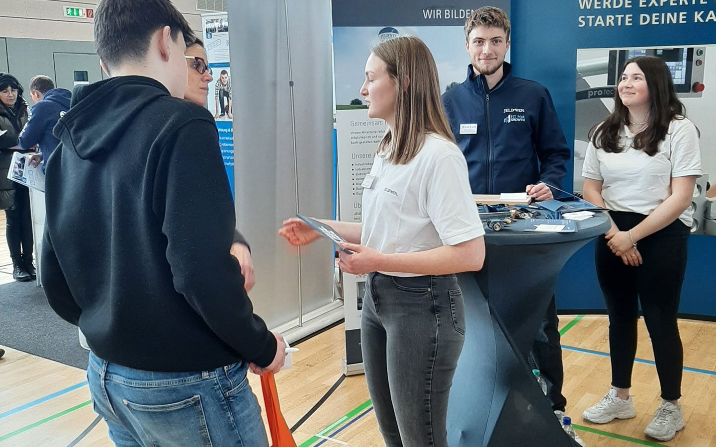 Boerse_Realschule_Wemding_1440x900_02